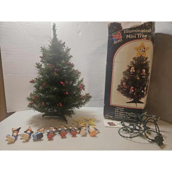 Minami Vintage Mickey Unlimited Illuminated Mini 20" ChristmasTree 8 Characters